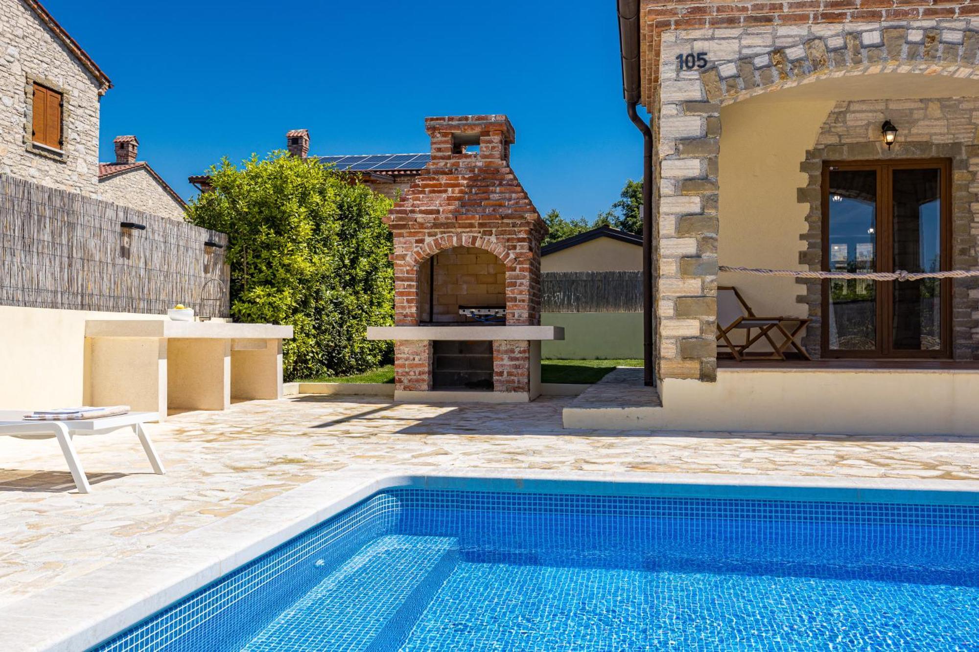 Villa Brioni With Pool By Rentistra Cabrunici 외부 사진